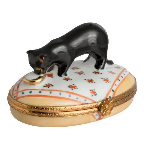 Black Cat w Gold Dish