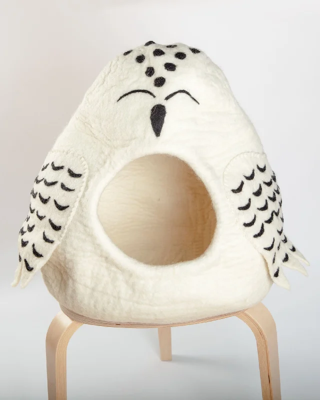 Snowy Owl Wool Pet Cave